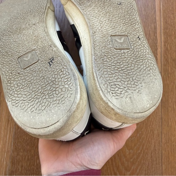 Veja Esplar Bi-Color Low Top Sneakers Sz 39 / 8 - Picture 4 of 5